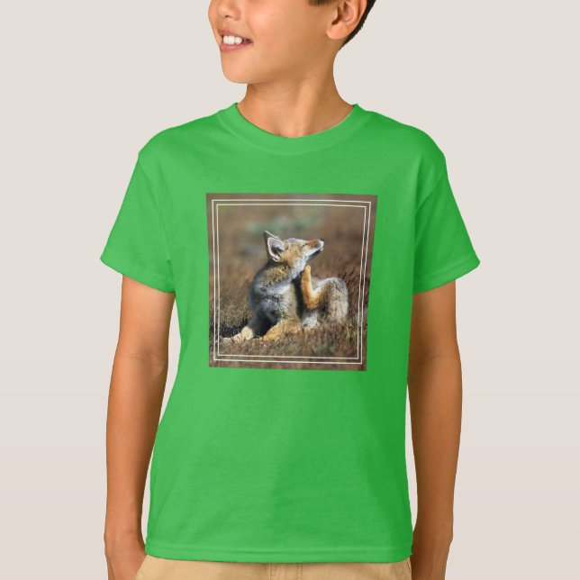 Young Grey Fox im Torres Del Paine Nationalpark T-Shirt (Vorderseite)