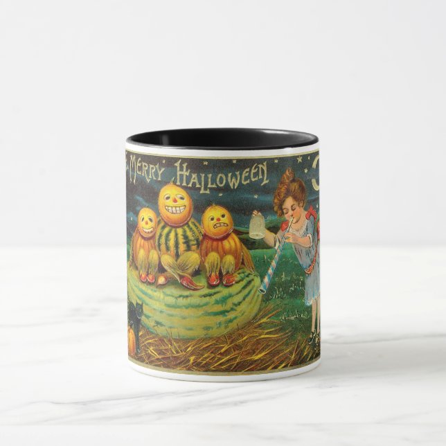 Young Hexe's Brew: Pumpkin Men on Magick Altar Tasse (Zentrum)