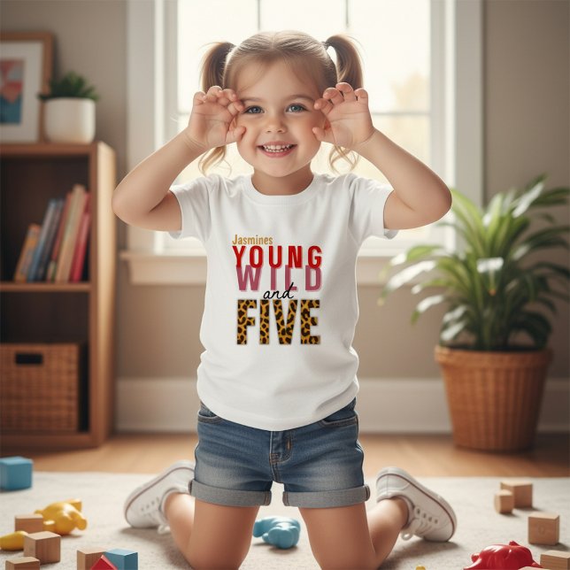 Young Wild and Five Leopard Birthday Toddler Tee (Von Creator hochgeladen)