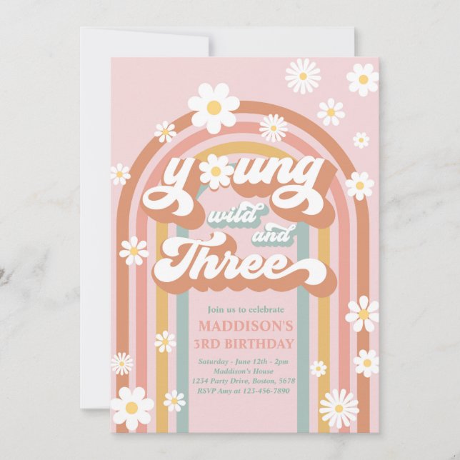 Young Wild and Three Boho Daisy Rainbow Birthday Einladung (Vorderseite)