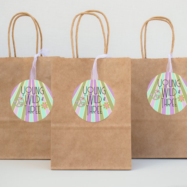 Young, Wild & Three | B-Day Gunst-Aufkleber | Kühl Runder Aufkleber (Von Creator hochgeladen)