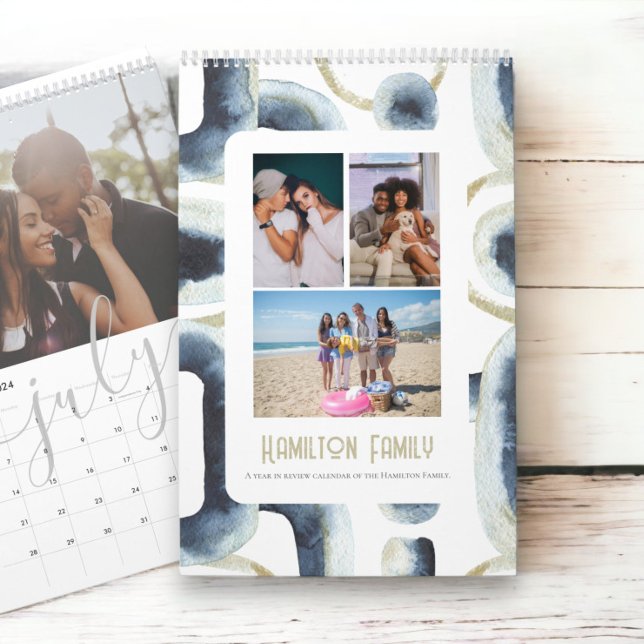 Your Family Photo Month By Month Personalized Kalender (Your Family Photo Month By Month Personalized Calendar from Ricaso. Add your own photographs & text)