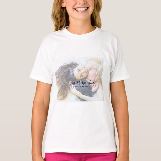 Your First Mother's Day personalised photo  T-Shirt (Vorderseite)