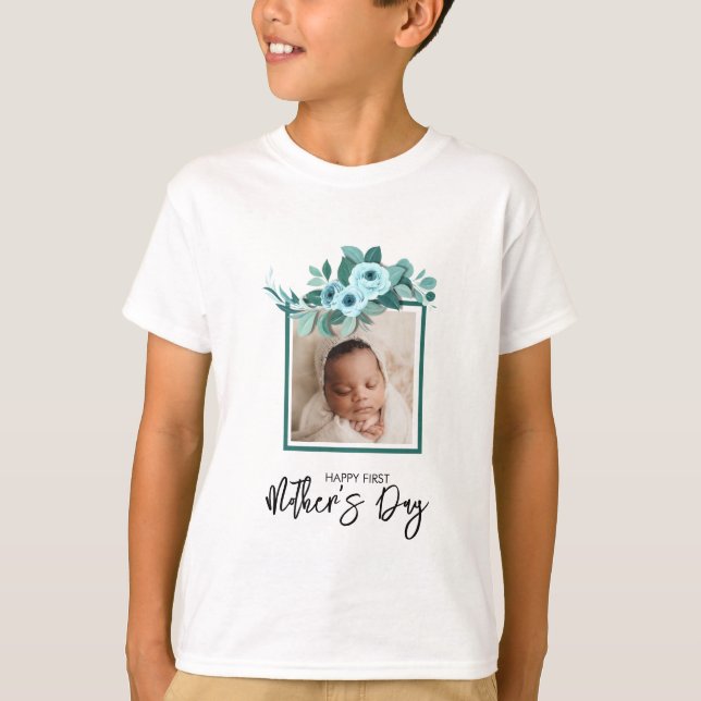 Your First Mother's Day Rose Greenery Photo T-Shirt (Vorderseite)