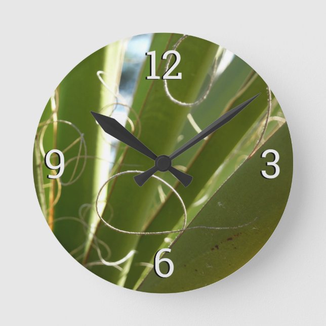 Yucca Verlasse grüne Naturfotografie Runde Wanduhr (Vorderseite)