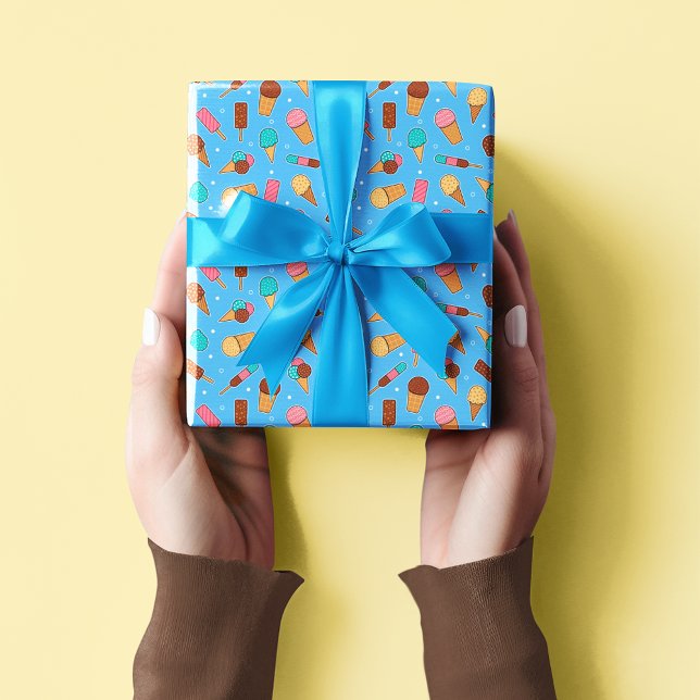 Yummy Ice Cream Pattern | Blau Geschenkpapier (Von Creator hochgeladen)