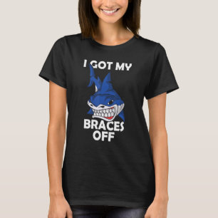 Zahn Hai Kiefer Ich Habe Meine Zahnspange Abgenomm T-Shirt