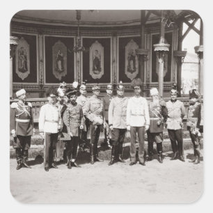 Zar Nicholas II (1868-1918) stehend im Garde Quadratischer Aufkleber