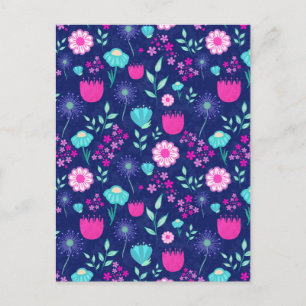 Zarte Blumen und botanische Details Postkarte