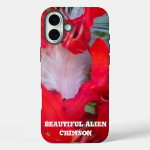 Zarte Schönheit   Rote Blume mit weißer Feder Ar iPhone 16 Plus Hülle
