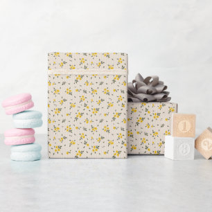 Zartes Blumenmuster Gelbe Geschenkpapierrolle Geschenkpapier