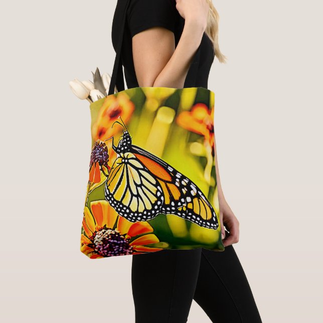 Zartes Monarch Butterfly Bloom Design (Von Nahem)