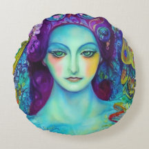 Zauberhafte Milchkönigin mit Schmetterlingen