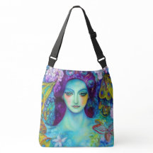 Zauberhafte Milchkönigin mit Schmetterlingen