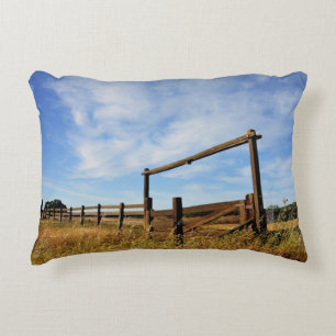 Zäune auf dem Gebiet Zierkissen