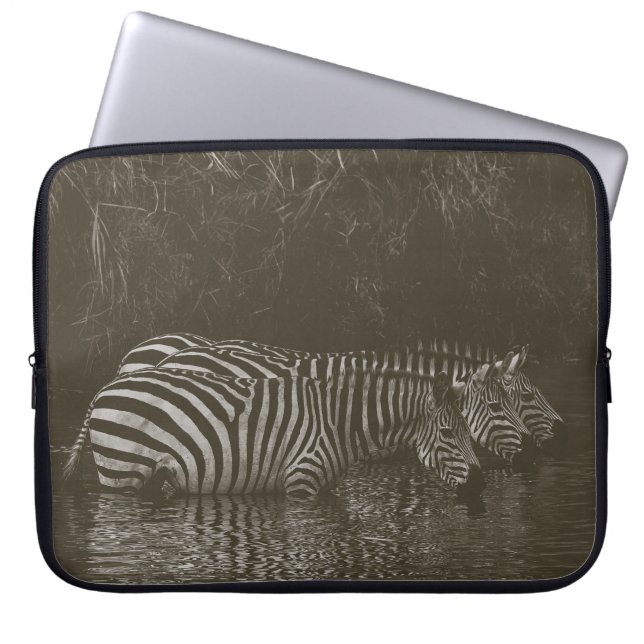 ZEBRA FAMILY DRINK LAPTOPSCHUTZHÜLLE (Vorderseite)