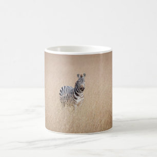 Zebra in hohem Gras Kaffeetasse