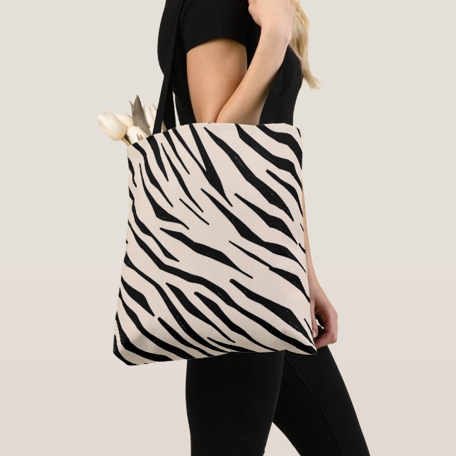 Zebra inspiriert Schwarz und Beige Kissen (Von Nahem)
