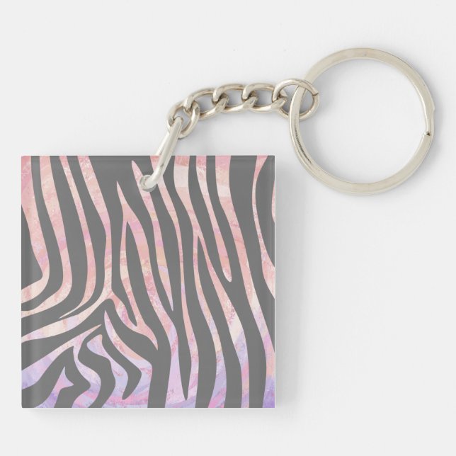 Zebra Light Gray and Pink Print Schlüsselanhänger (Rückseite)