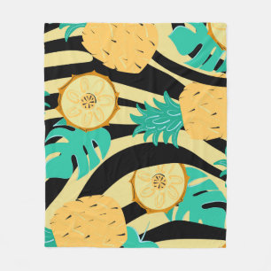 Zebra, Monstera, Ananas: Sommermuster. Fleecedecke