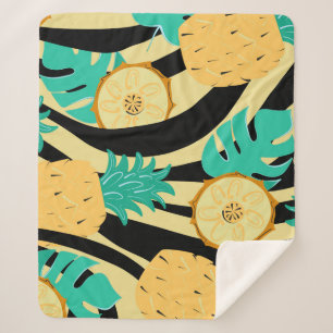 Zebra, Monstera, Ananas: Sommermuster. Sherpadecke