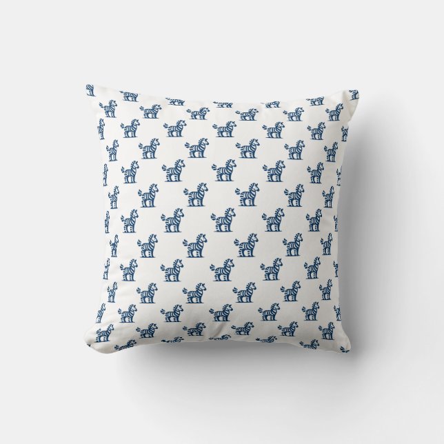 Zebra Pattern - Shibori Blue on White Kissen (Vorderseite)