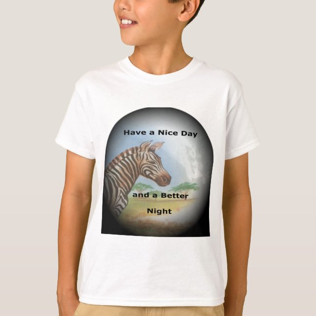 Zebra Portrait, Amboseli: Der Geist der Savanna T-Shirt (Vorderseite)