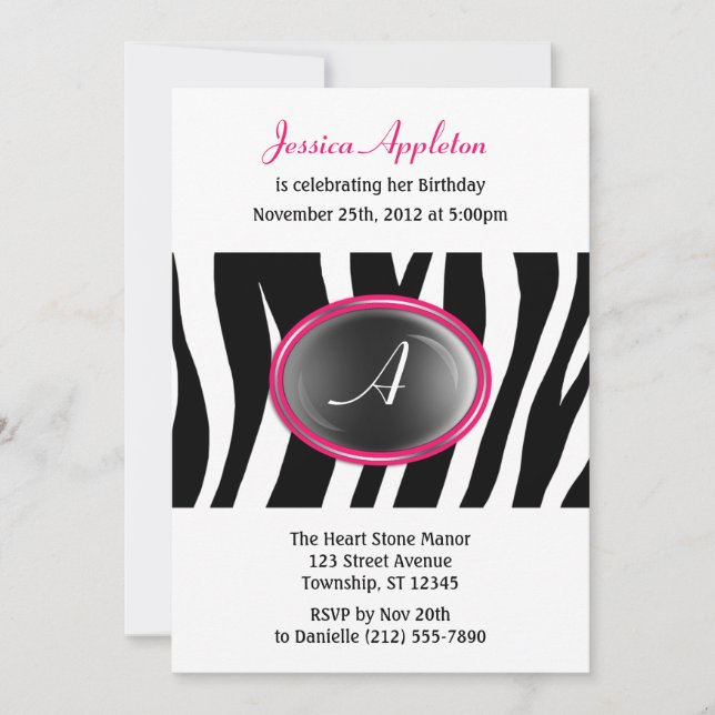 Zebra Print Fuchsia Glas Monogram Birthday Einladung (Vorderseite)