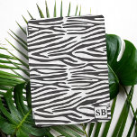 Zebra Print Pattern Schwarz-Weiß iPad Abdeckung iPad Mini Hülle<br><div class="desc">Ein großartiges schwarz-weißes Zebra-Printmuster iPad-Cover mit Platz für Ihre Initialen</div>