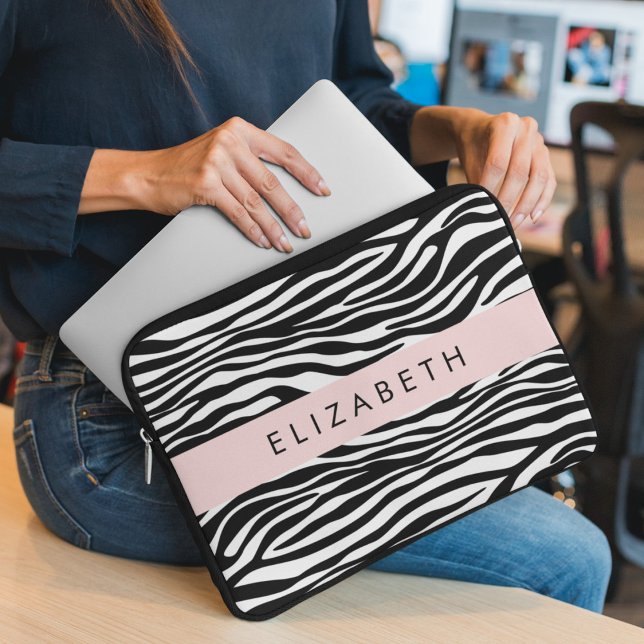 Zebra Print, Streifen, Schwarz und Weiß, Ihr Name Laptopschutzhülle (Von Creator hochgeladen)