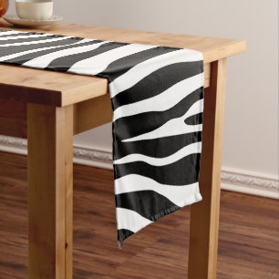 Zebra Print, Zebrastreifen, schwarz und weiß Kurzer Tischläufer