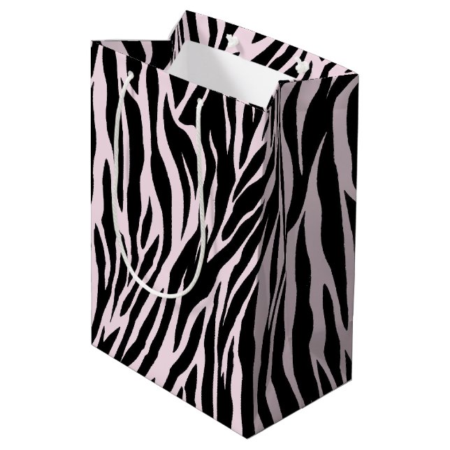 Zebra-Streifen auf Pastellrosa Mittlere Geschenktüte (Rückseite Schrägansicht)