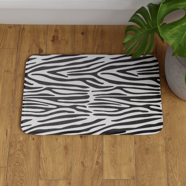Zebra Stripes Schwarz-weiße Tierdruckmatte Badematte (Add some wild safari vibes to your bathroom floor with a sleek black and white zebra bath mat )