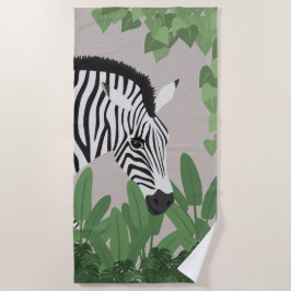 Zebra zwischen Blättern Strandtuch