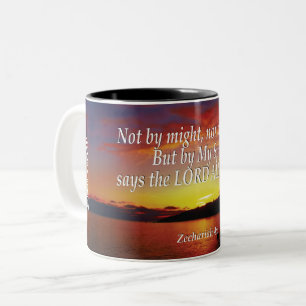 Zechariah 4:6 KEINE Personalisierte Schrift Zweifarbige Tasse