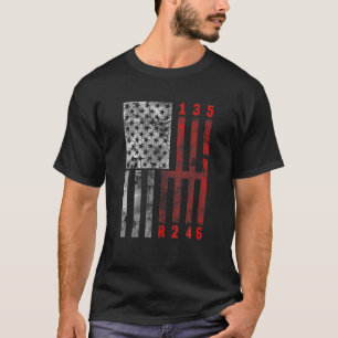 Zeckenverschiebung American Flag Muskel Car 6 Gear T-Shirt