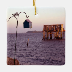 Zedar-Schlüsselbird-Feeder Keramikornament