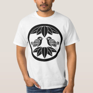 Zehn Bambusblätter & gegenüberliegende Spatzen T-Shirt