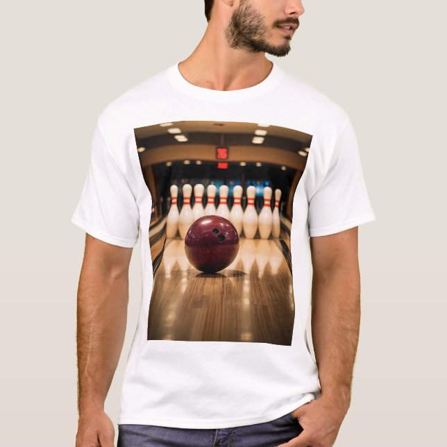 Zehnpins Bowling Strike. T-Shirt (Vorderseite)