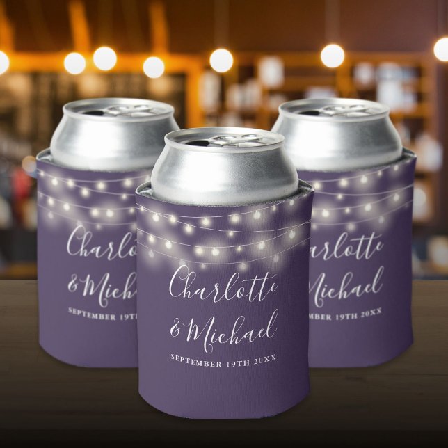 Zeichenketten-Signatur-Skript Lila Hochzeit Dosenkühler (String Lights Signature Script Purple Wedding Can Cooler)