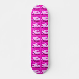 Zeigen der rosa Meerjungfrauen Skateboard