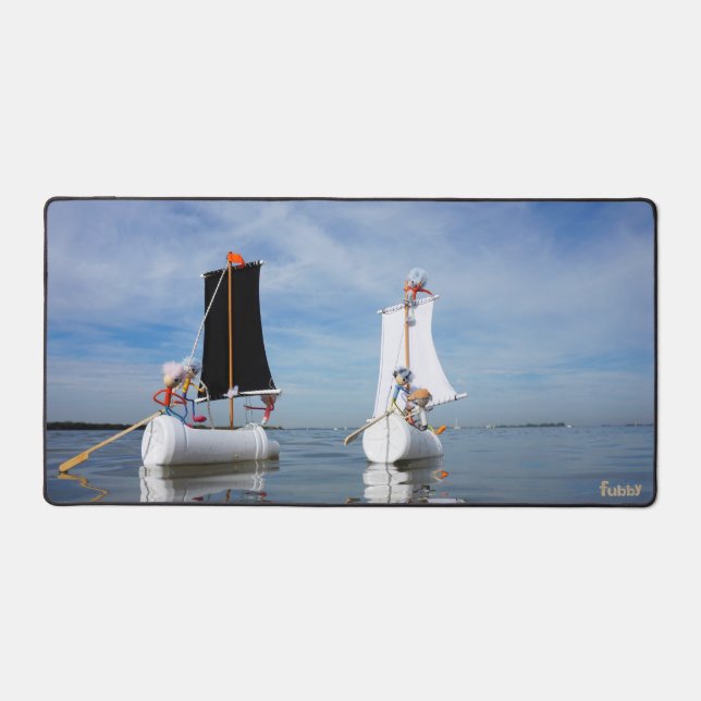 Zeilende Fubby's die op avontuur gaan. Schreibtischunterlage (Vorderseite)