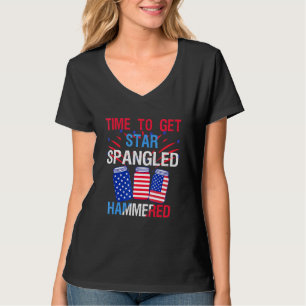 Zeit, um den Stern verwirrt Hammered 4. Juli vor m T-Shirt