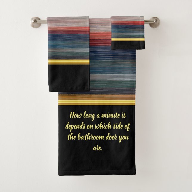 Zeitgenössisch abstrakt in rotem und braunem Silbe Badhandtuch Set (Insitu)