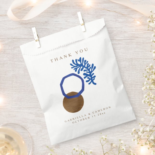 Zeitgenössische Abstrakte Formen Art Blue Tan Hoch Geschenktütchen (Ausgeschnitten)