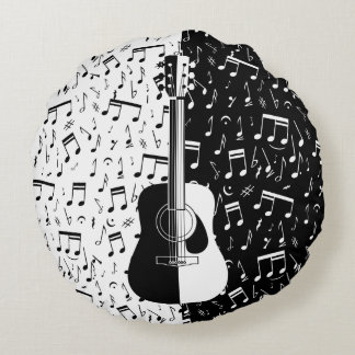 Zeitgenössischer Schwarzweiss-Gitarren-Musiknoten Rundes Kissen