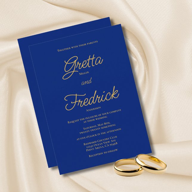 Zeitlose Elegance Royal Blue Gold Script Hochzeit Ankündigung (Von Creator hochgeladen)