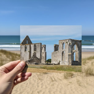 Zeitlose Schönheit: Abbey Notre-Dame de Ré Postcar Postkarte