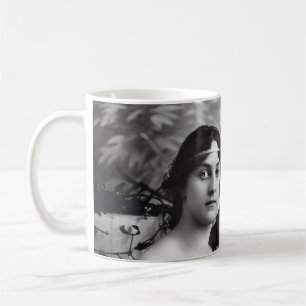 Zeitloses Portrait von Mutter und Tochter Kaffeetasse