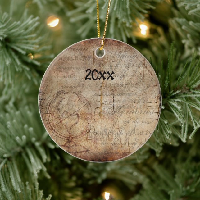 Zeitschrift "Distressed Steampunk Globe Travel" Keramik Ornament (Baum)